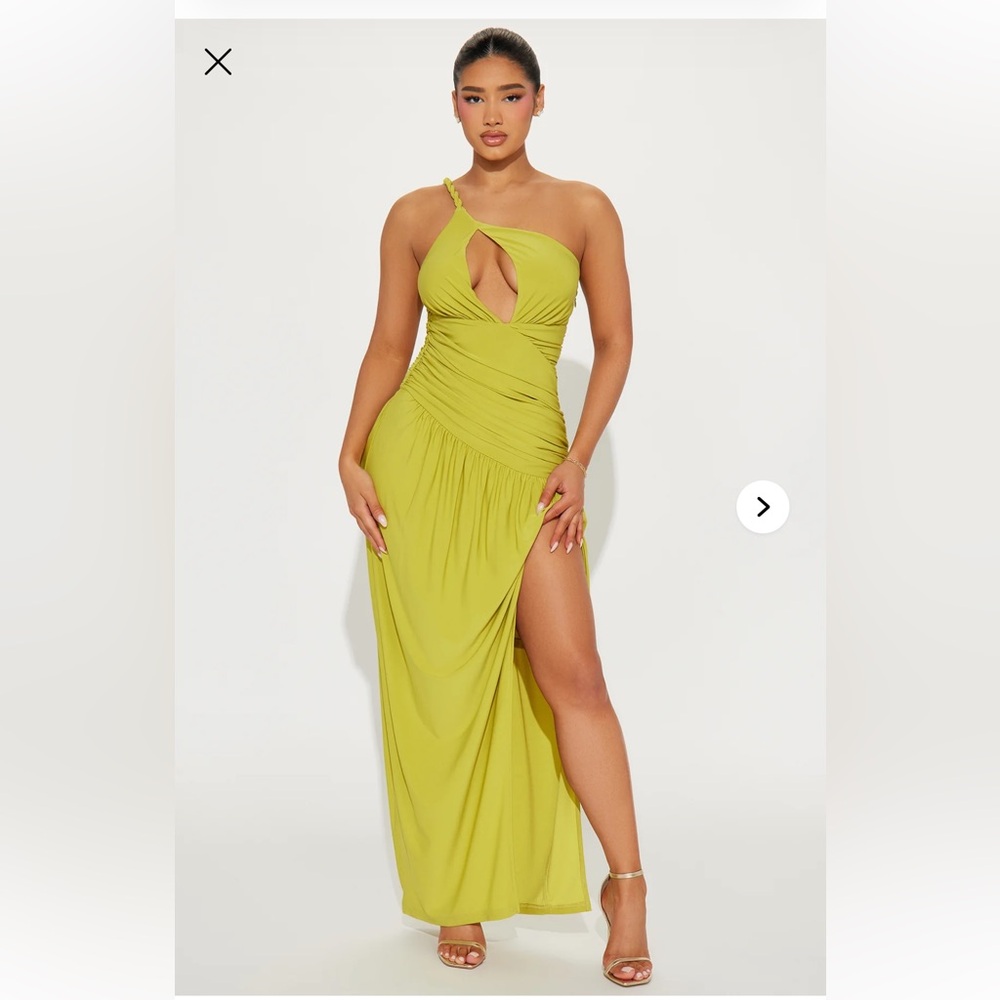 Fashion Nova Alessia Maxi Dress